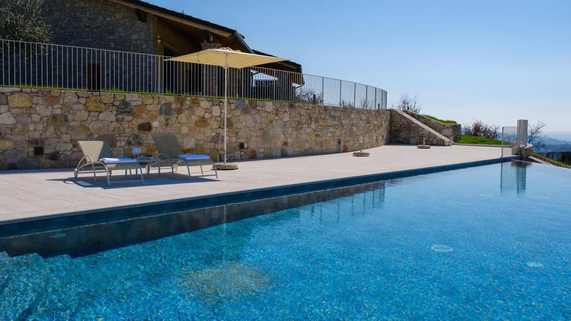 L'Oro Di Pizzon - Exklusive Holiday Apartments Lake Garda Costermano 0*,