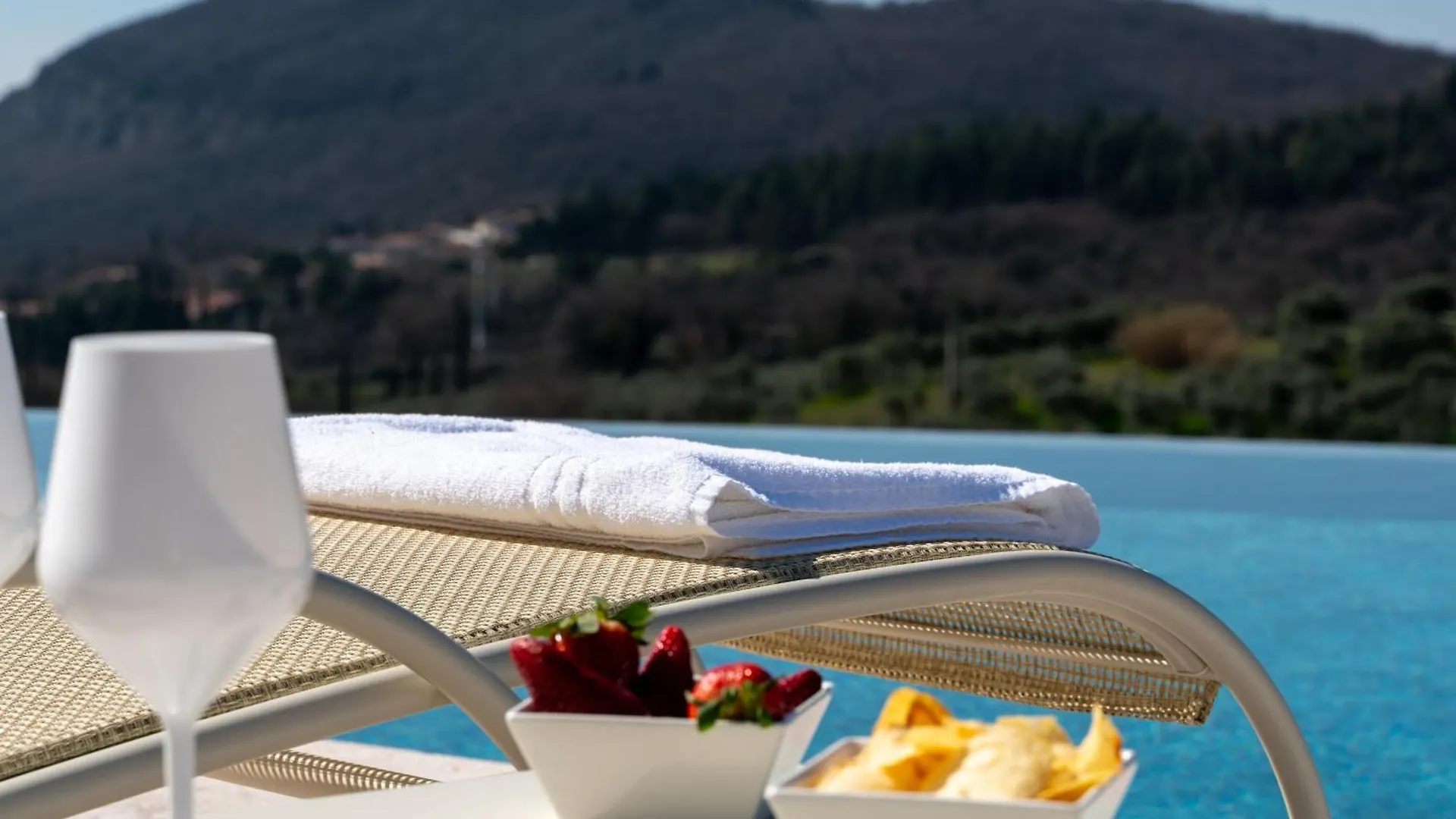 L'Oro Di Pizzon - Exklusive Holiday Apartments Lake Garda Costermano 0*,  Ιταλία